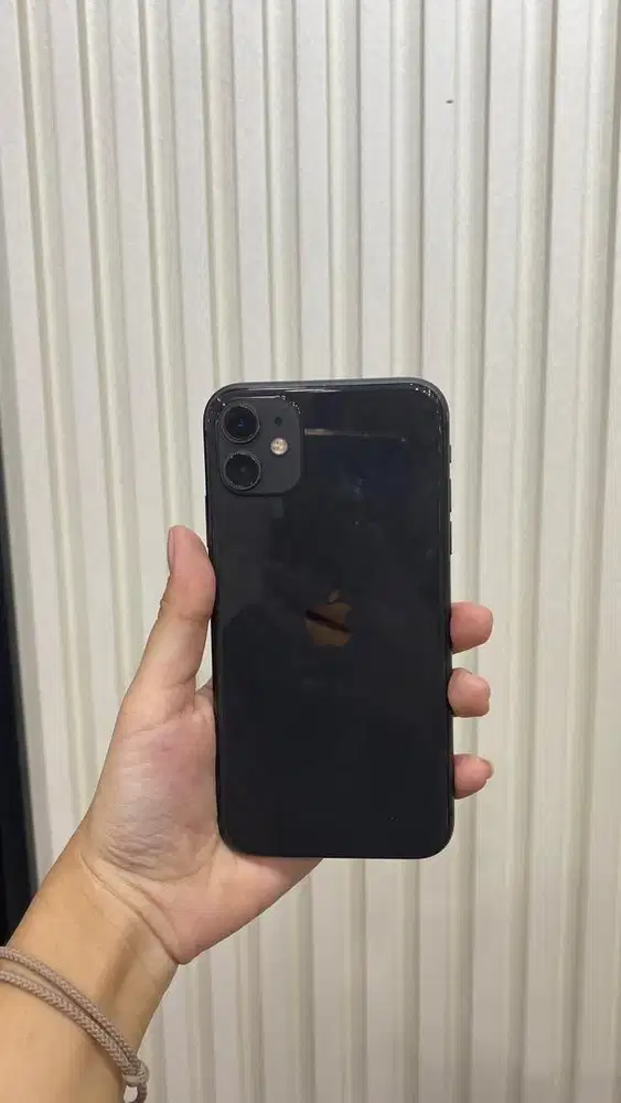 iPhone 11 64Gb iBox
