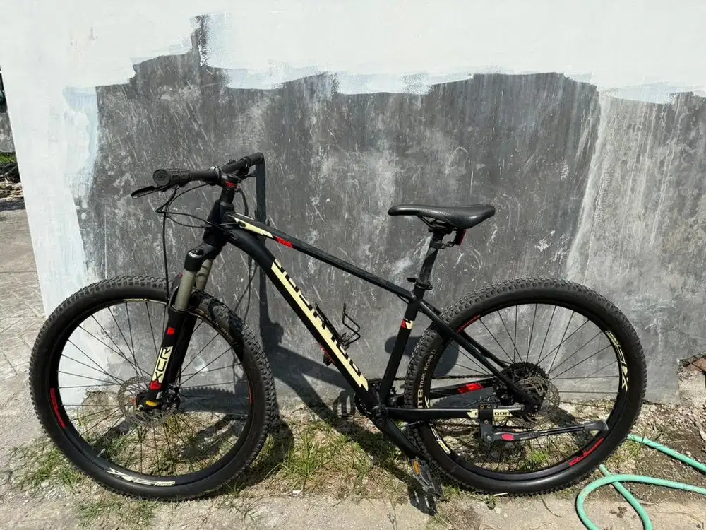 Polygon Xtrada 7 27.5