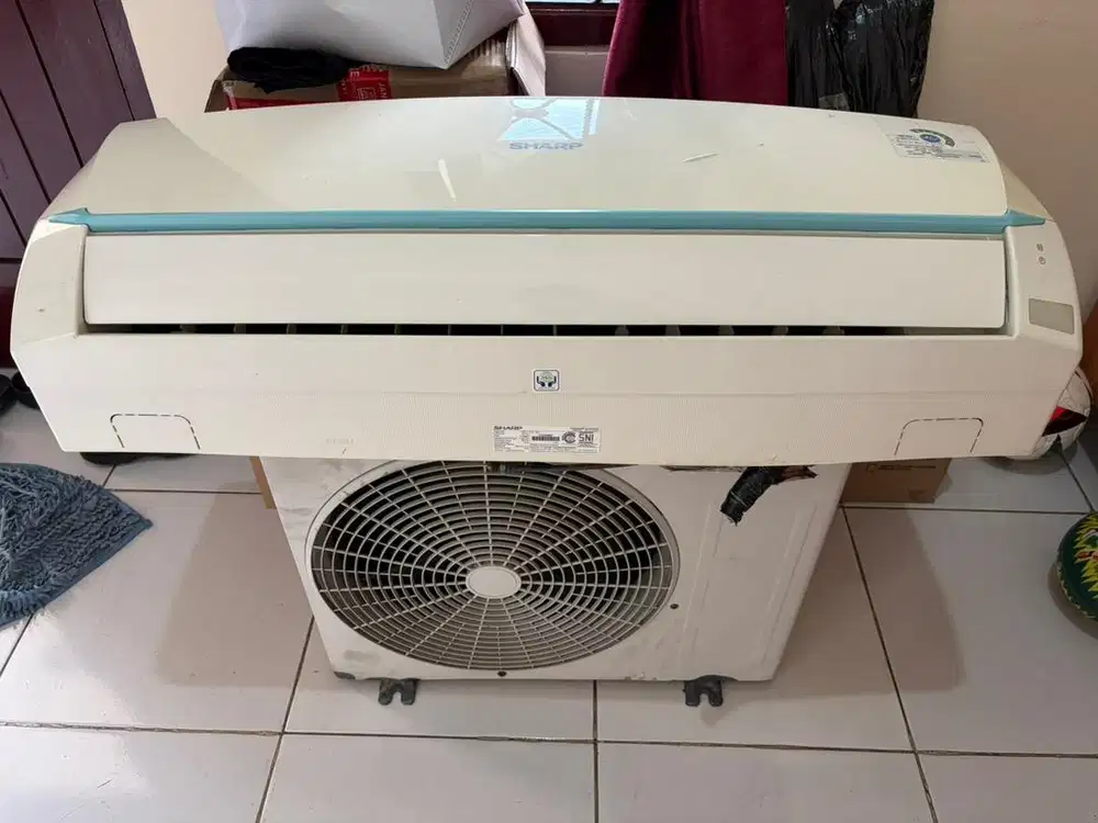 Di jual AC SHARP  1/2 PK