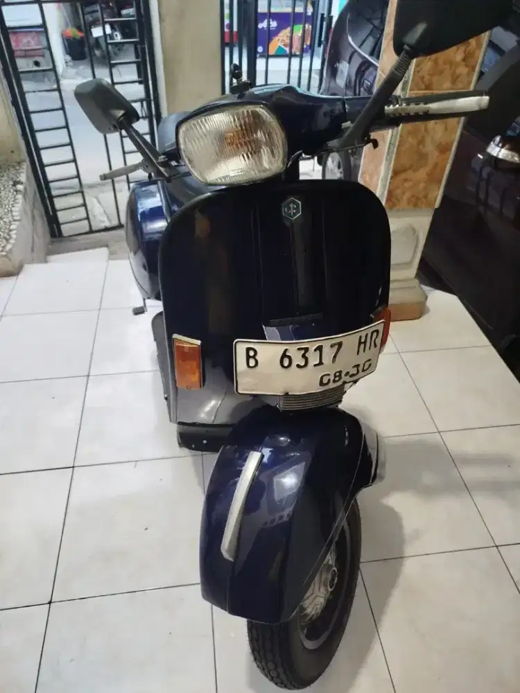 DI JUAL VESPA 1984 TYPE PX 150.    Harga NEGO