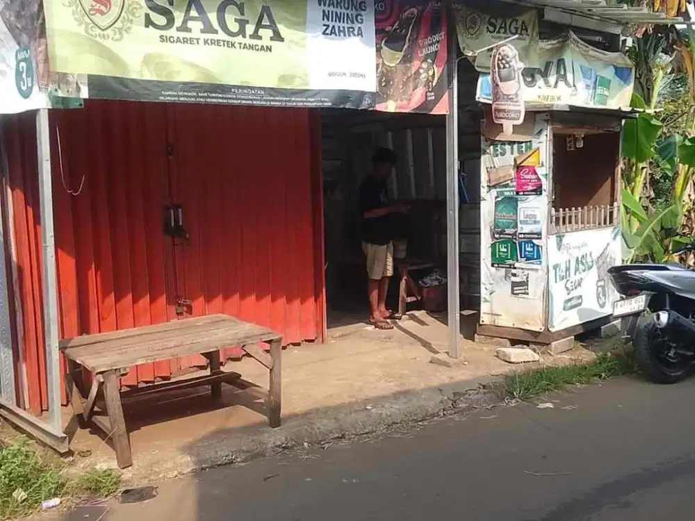 KIOS MURAH SIAP HUNI DI PINGGIR JALAN DEKAT PASAR CISEENG DESA PERIGI KECAMATAN CISEENG KABUPATEN BOGOR