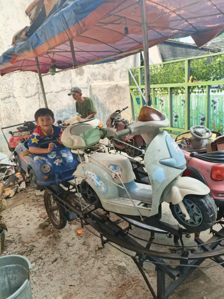 Odong odong panggung 6 mobil