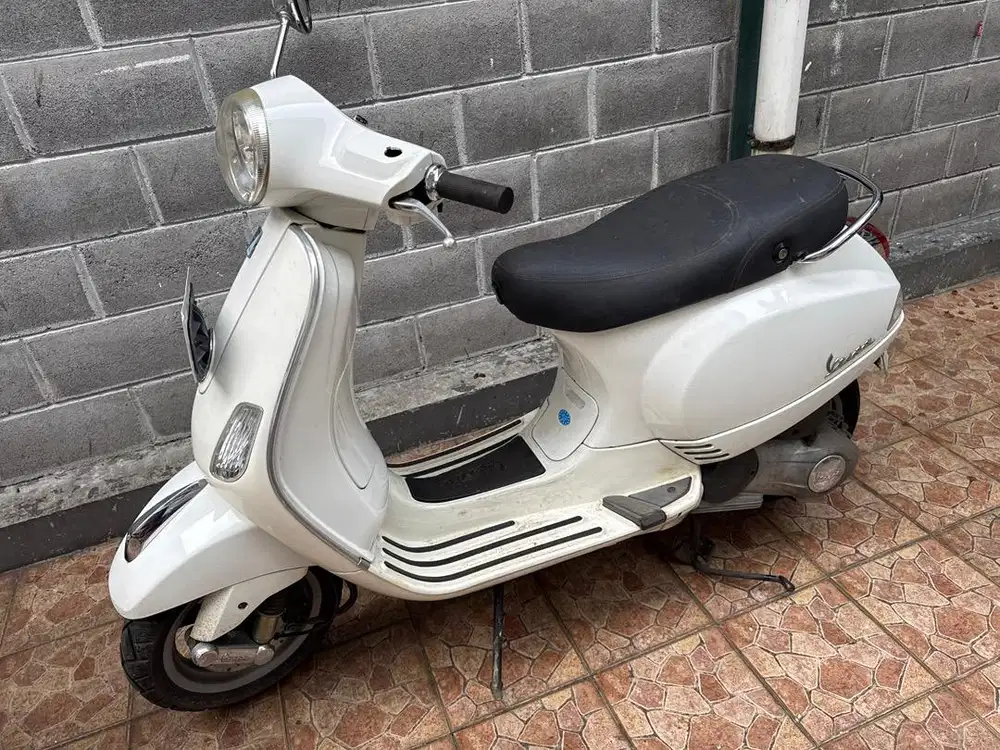 Piaggio LX150 2013