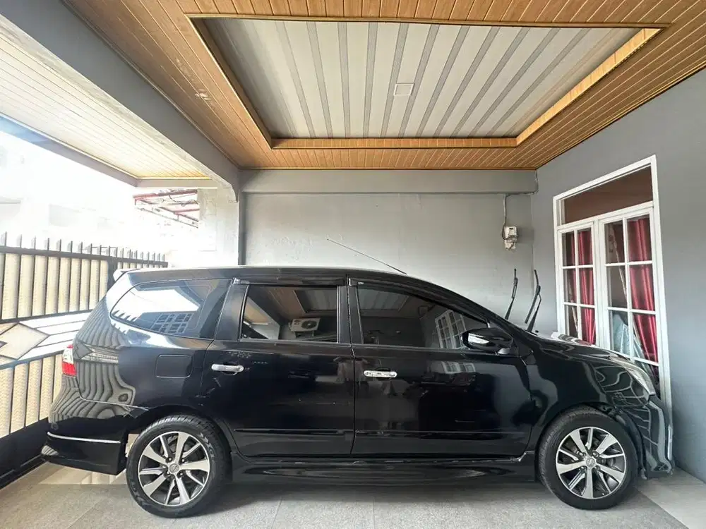 Nissan Grand Livina 1.5 Highway Star Facelift Bensin-AT (CVT) 2017