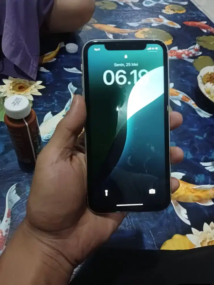 iphone 11 256gb warna putih