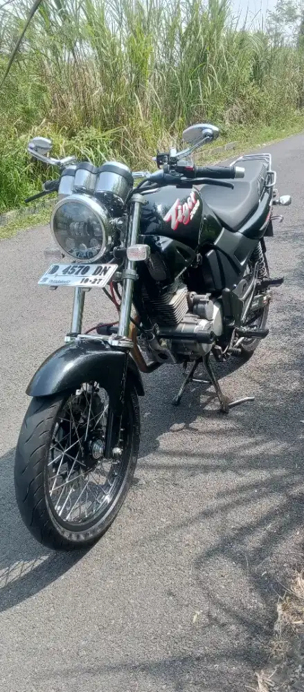 Honda Tiger 2004