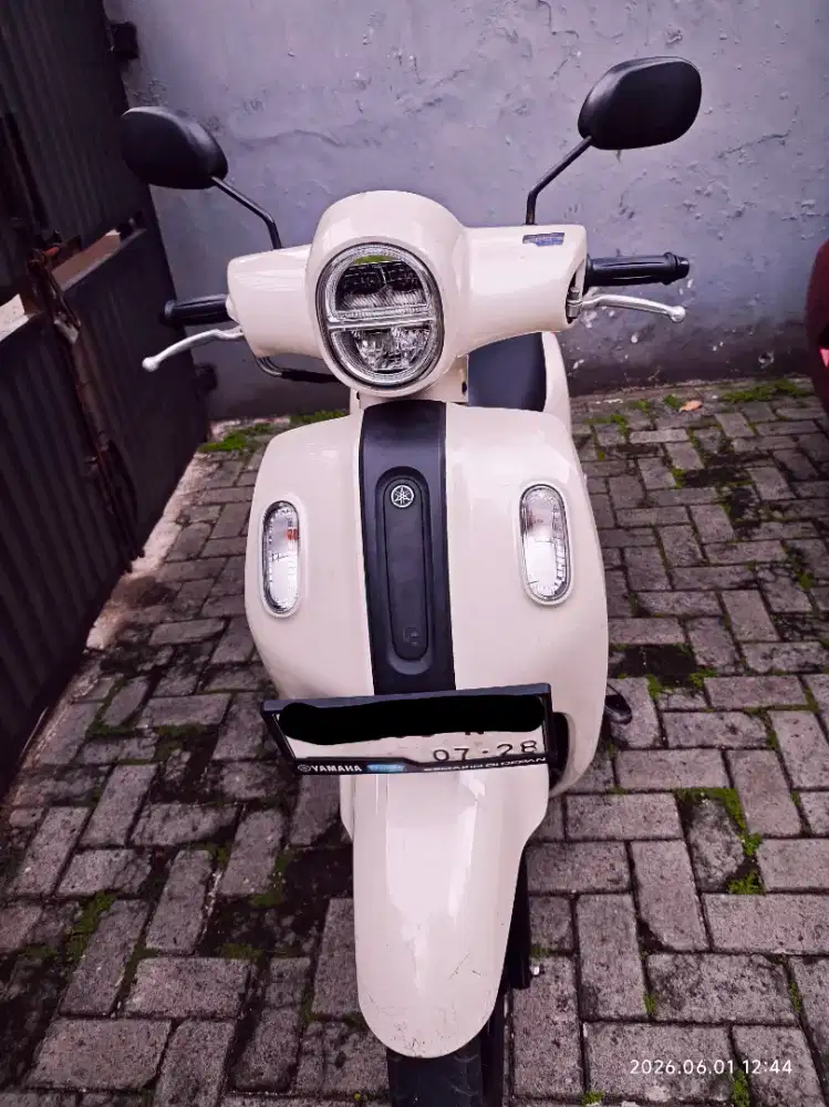 Jual Yamaha Fazio Lux 2023 Putih