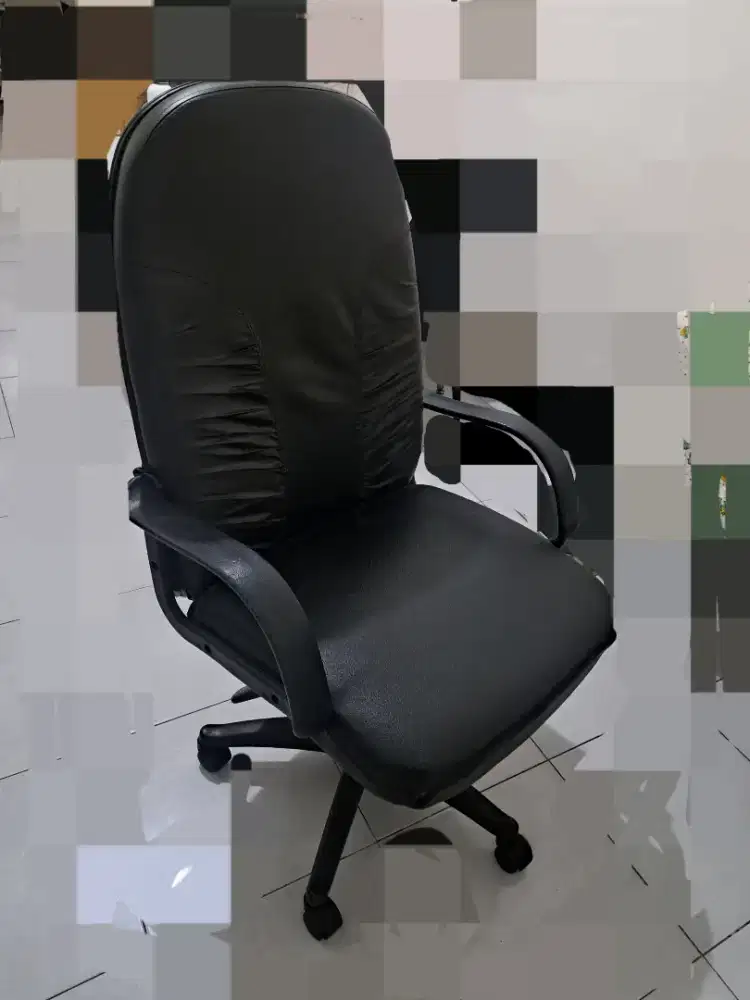 Kursi Kantor Sandaran Tinggi