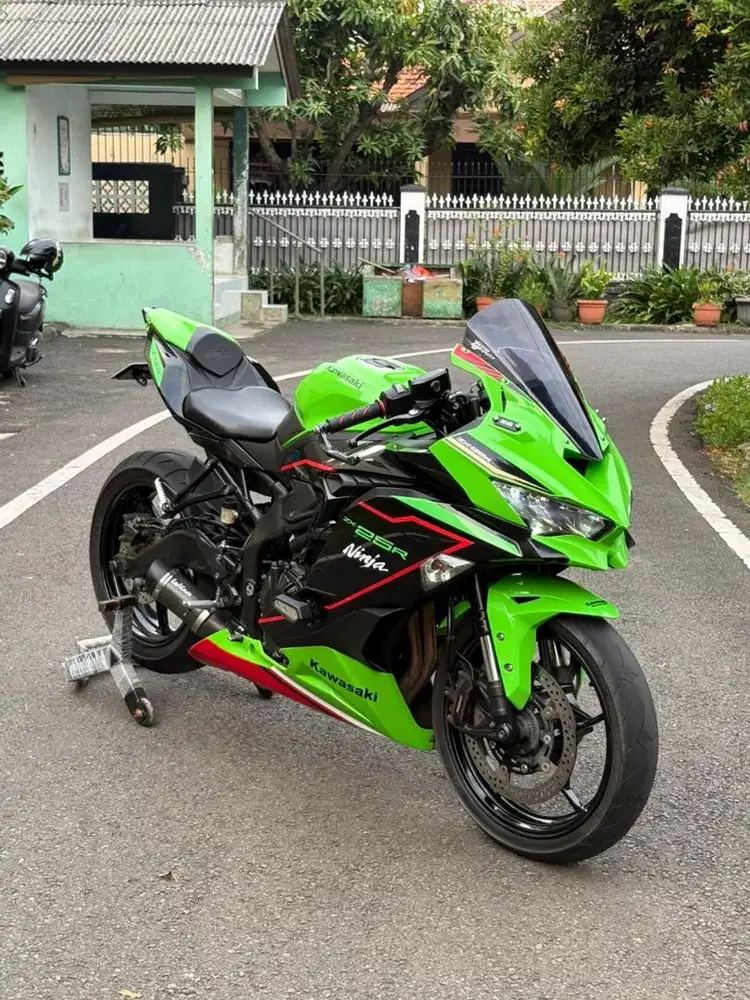 Kawasaki ZX25R Abs 2020 KRT Full Carbon Modif!