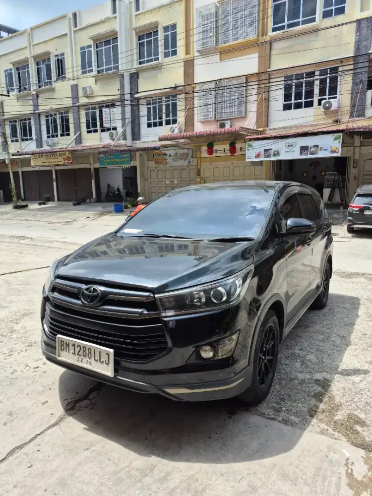 Innova reborn v diesel matic 2016