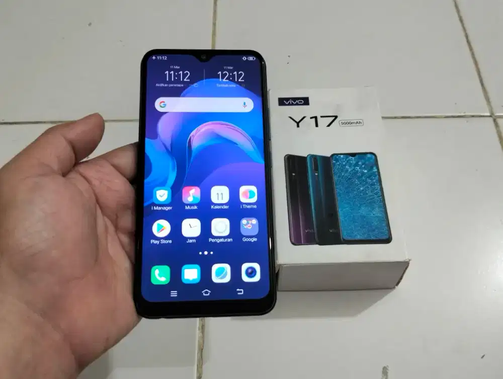 BUTUH UANG VIVO Y17 RAM 8GB / 256GB 4G LTE Duos 6.35in Finger 5000Mah