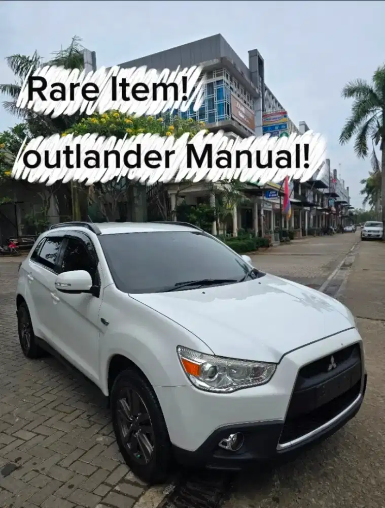 (RARE ITEM ) Outlander Manual