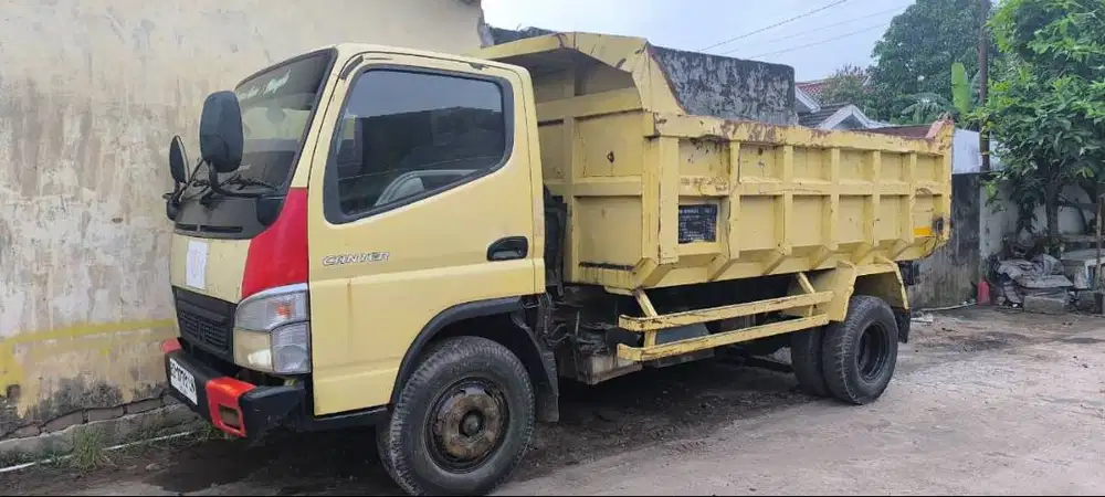 Dump Truck Canter FE 74 HD 125PS Tahun 2009