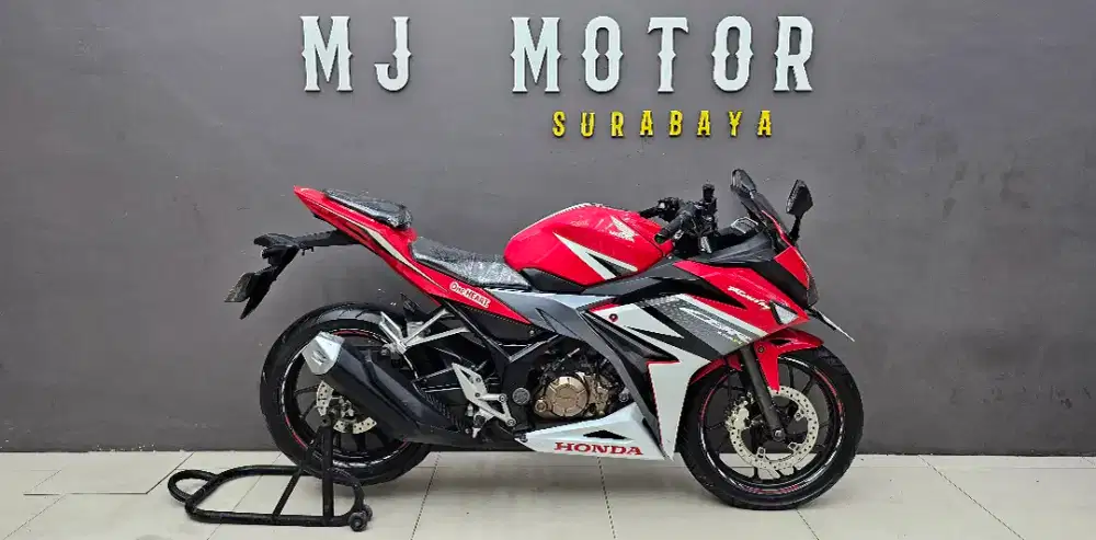 Honda CBR 150R tahun 2018