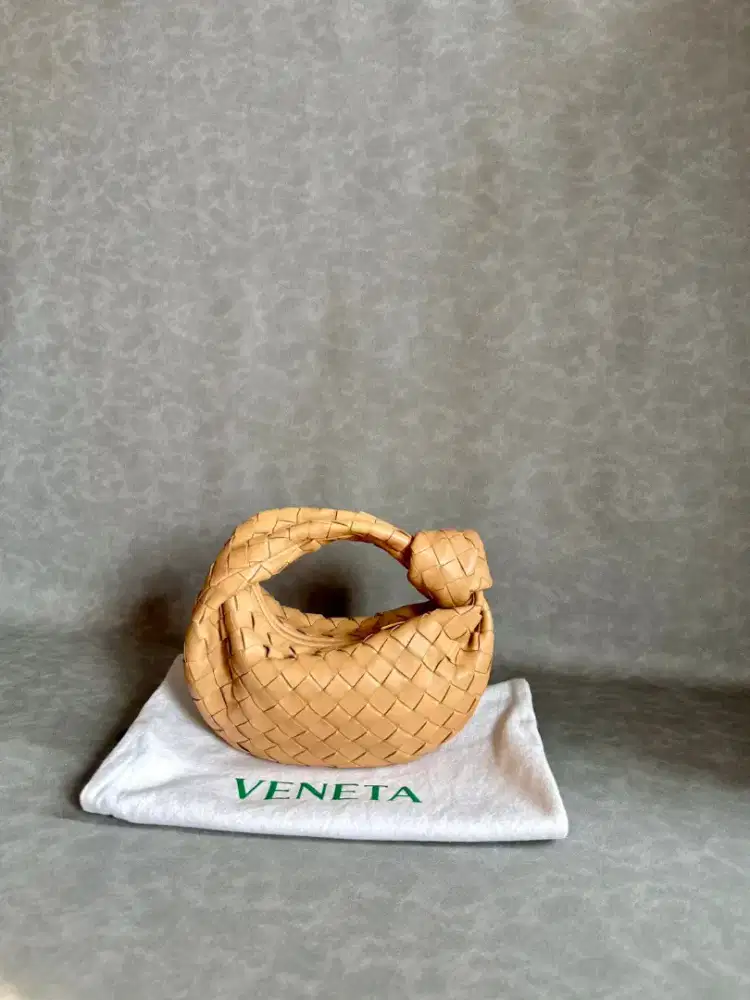 Bottega Veneta BV mini jodie almond GHW