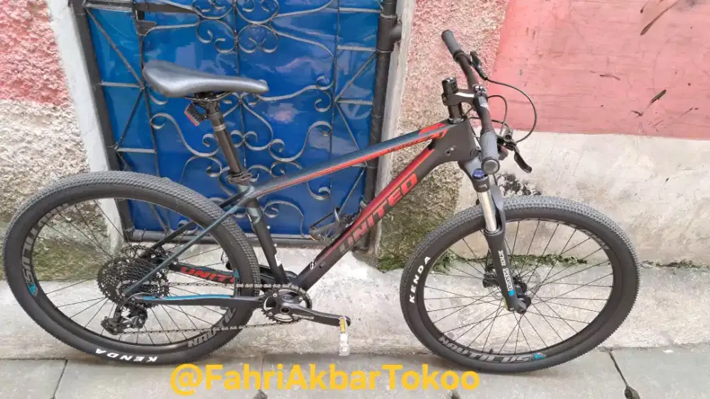 SEPEDA CARBON MTB UNITED DETROIT 7.1 SIZE M