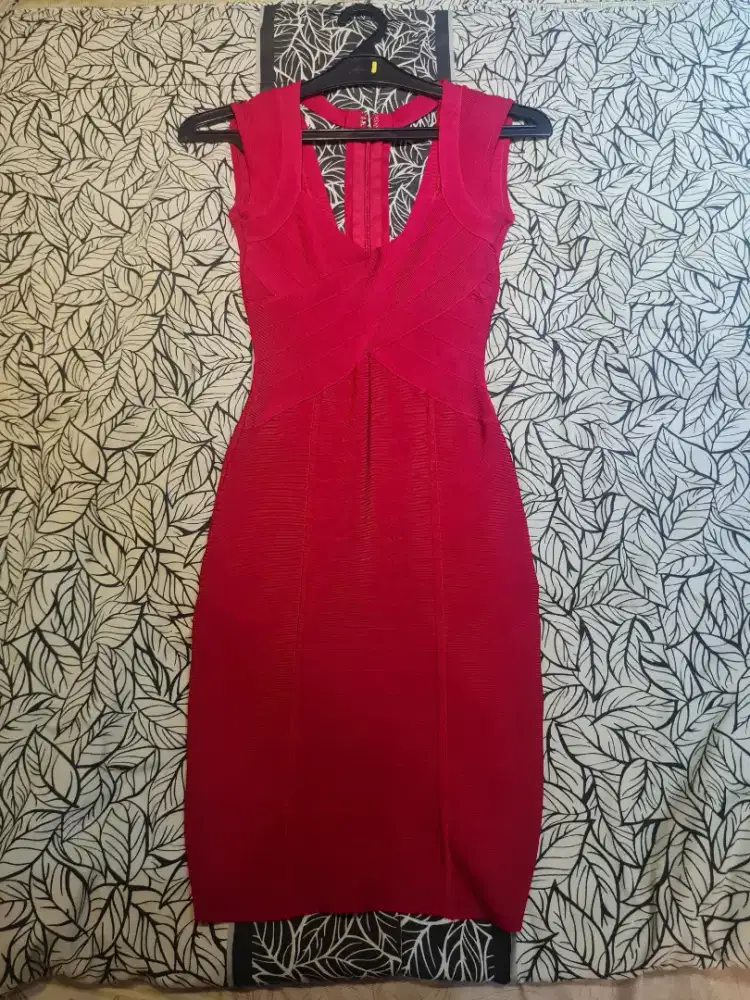 Di Jual Guess Dress body Fit