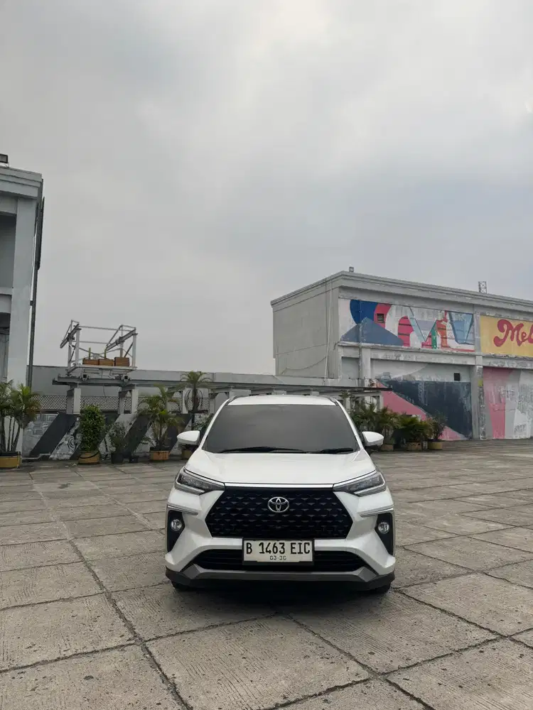 Avanza Veloz Q 2025 AT / KM 18rb / Mobil like new
