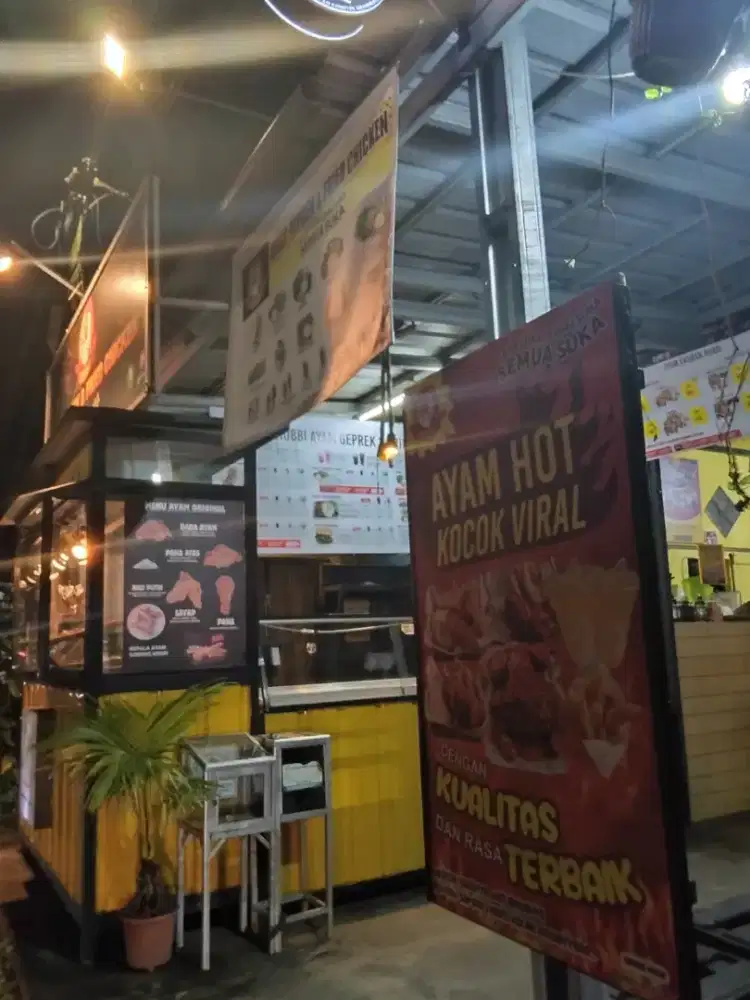 Di Butuhkan Karyawan[Ti] Warung Ayam Geprek