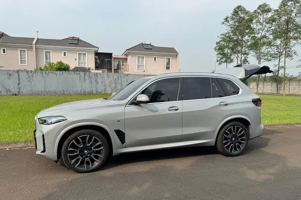 BMW X5 pemakaian 2025 NIK 2024