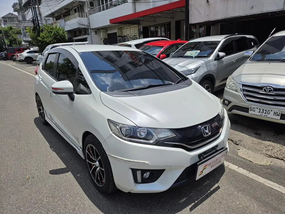 Honda JAZZ RS 1.5 CVT 2015/2016 BG KM low 60rb.an Orisinil SIAP PAKAI