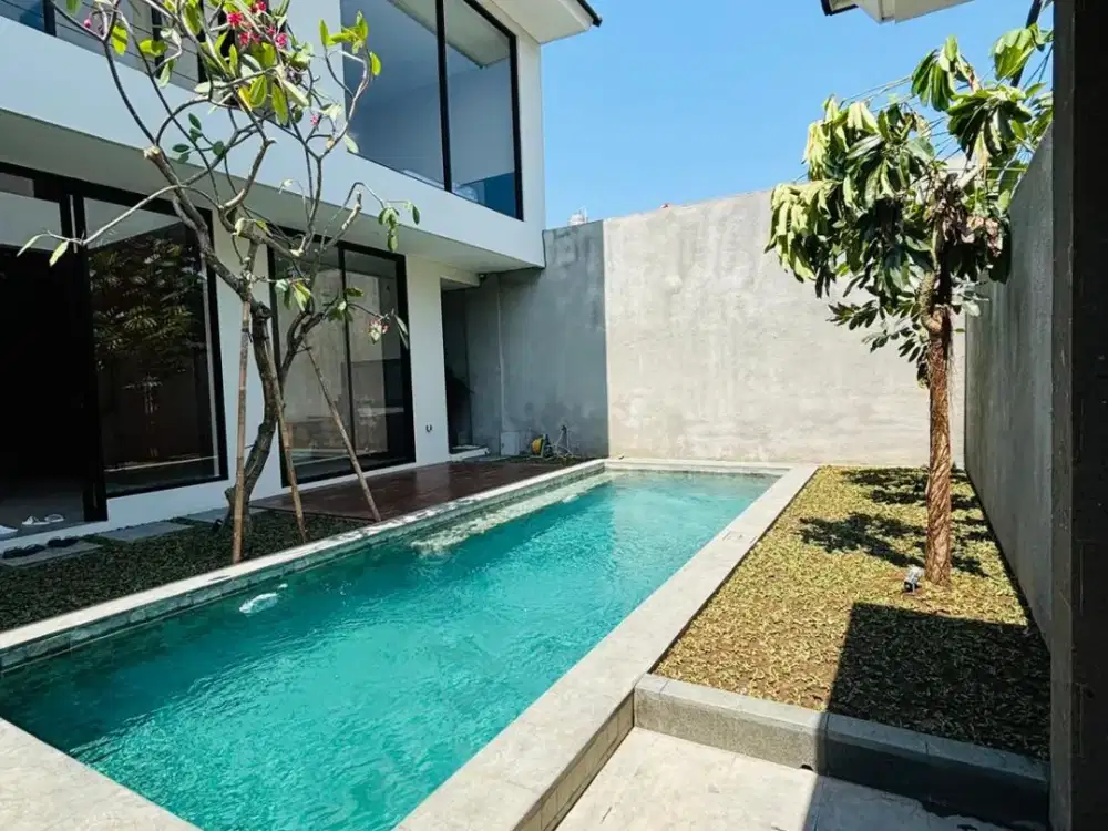 Dijual Villa Modern 2 Lantai Dengan 2 Kamar Tidur Di Area Umalas
