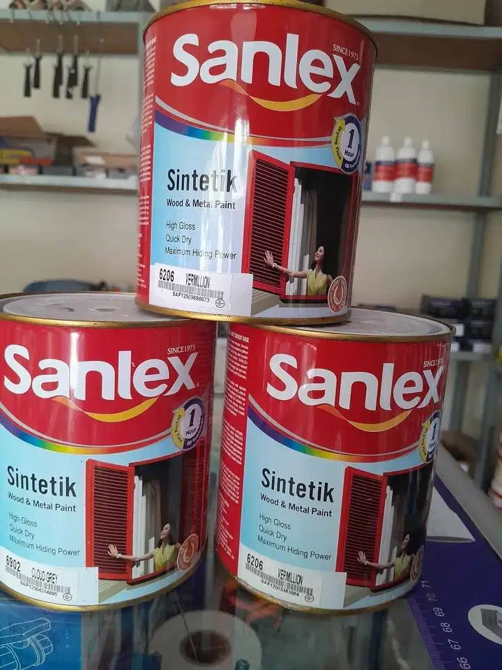Cat Kayu dan besi Sanlex sintetik
