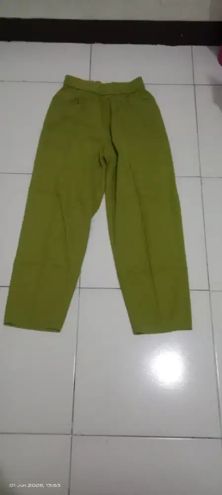 Celana katun lime