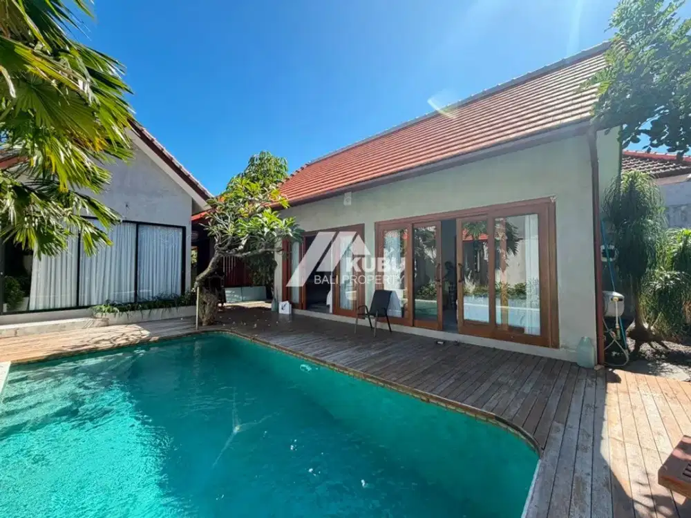 KBP1621 Brand-New, beautiful and charming villa in a prime location.