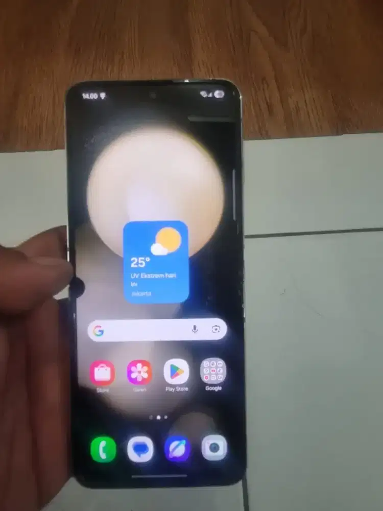 Samsung Z Flip 5 8/256 ex Sein
