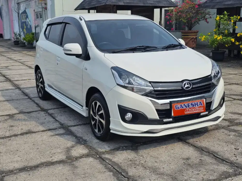 LOW KM Daihatsu Ayla R 1.2 2017 AT