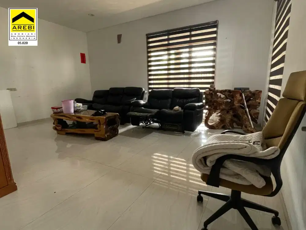 Rumah Mewah Hook dengan Penawaran Terbaik, Siap Huni di Jingganagara Kota Baru Parahyangan