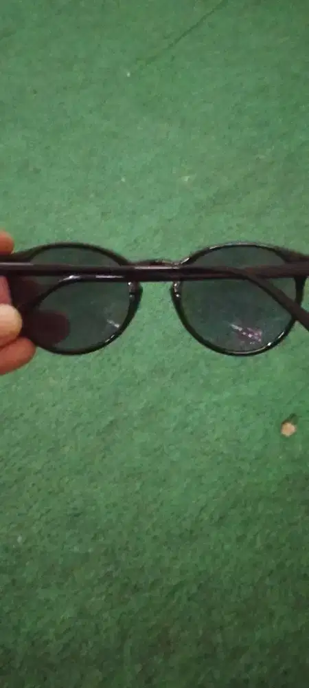 Kacamata hitam +1,50