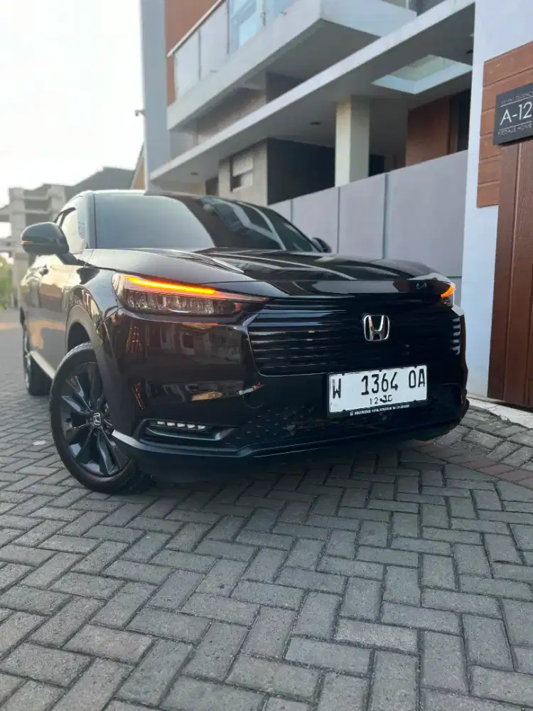 KM 10 RB | NEW HRV SE/E+ 1.5 CVT SENSING 2025 SUPER LIKE NEW