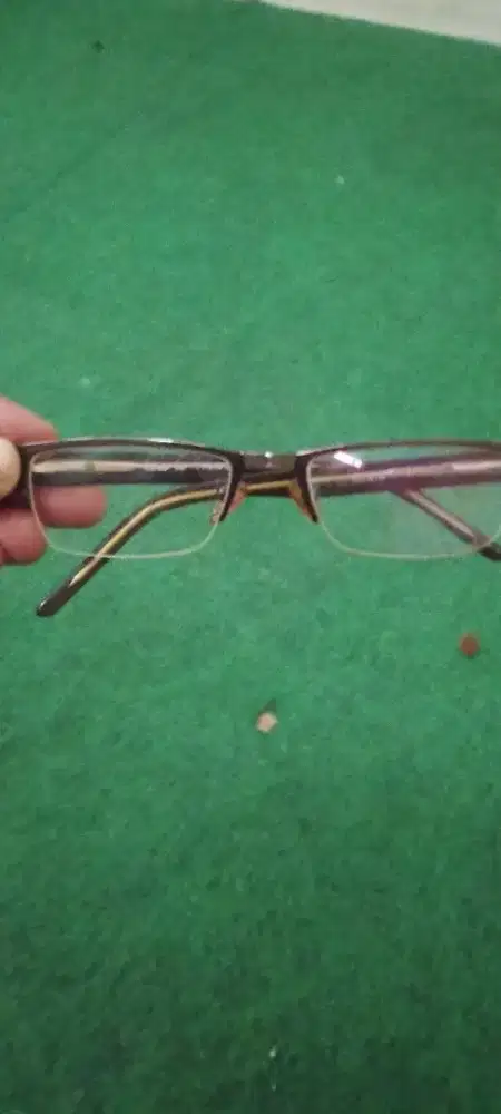 Kacamata cartier