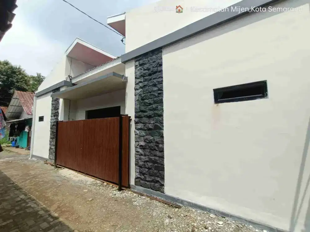 Rumah Kost 8Kt & 8KM Dalam Lokasi Strategis Dekat Jalan Utama Mijen
