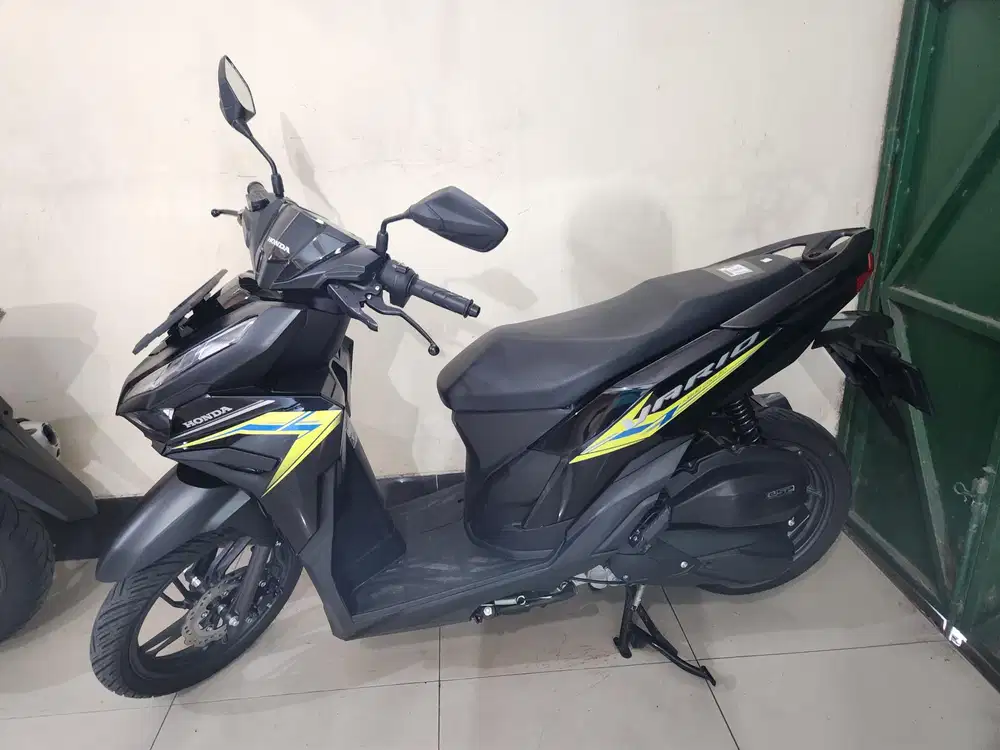 Vario 125 k2v hitam 2025 low km pajak baru gbm