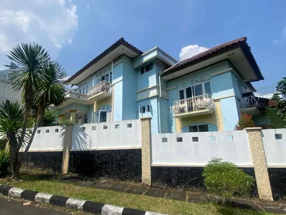 Rumah Classic Hook 2 Lantai Villa Cinere Mas