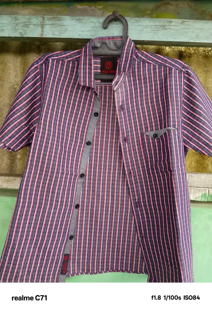KEMEJA TOP WIN GARIS MERAH BIRU