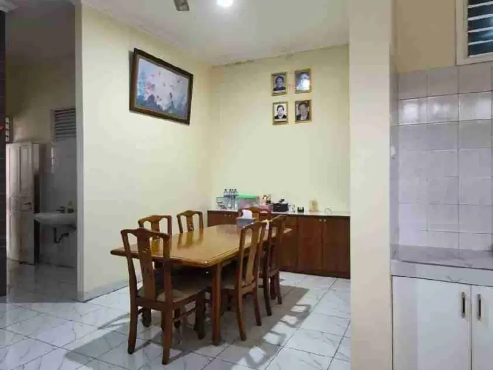 rumah njop Pasar Baru cocok buat kos