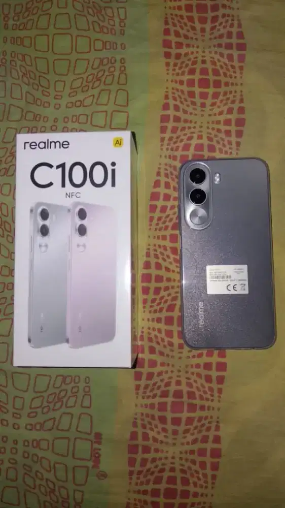 Realme C100i ram 4+8 Rom 128gb  jual BUTUH baru buka segel