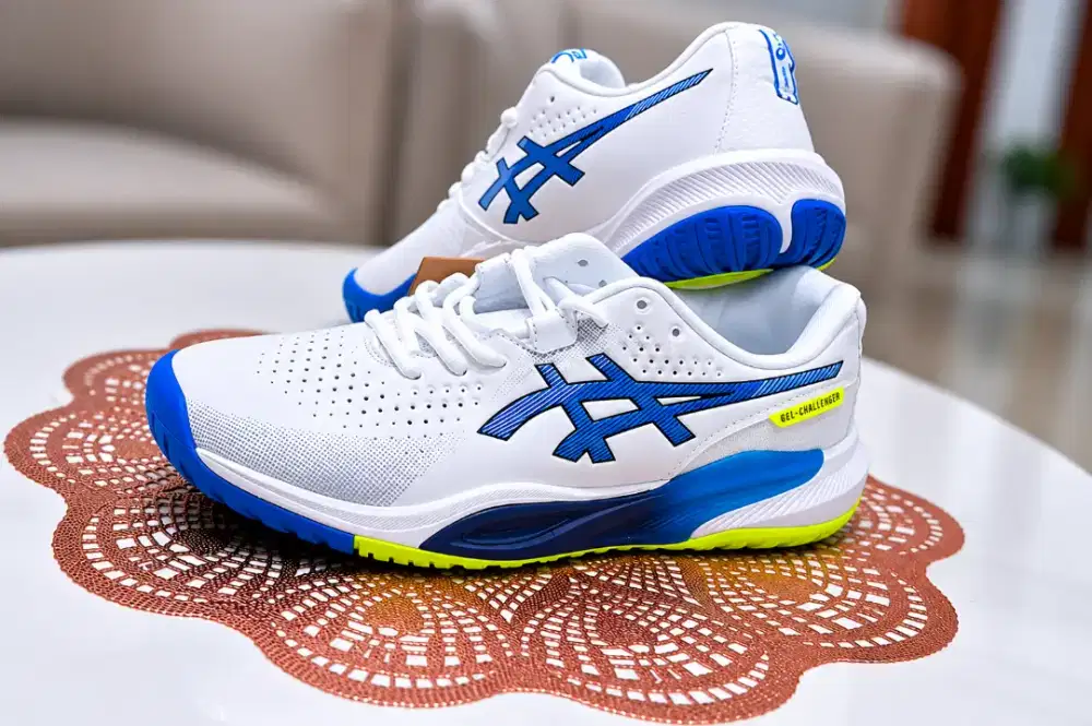 Sepatu olahraga tenis/padel  ASICS Gel-Challenger 15