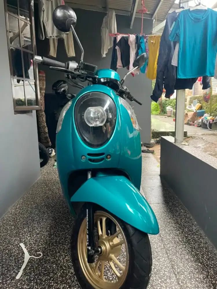 HONDA Scoopy 2016