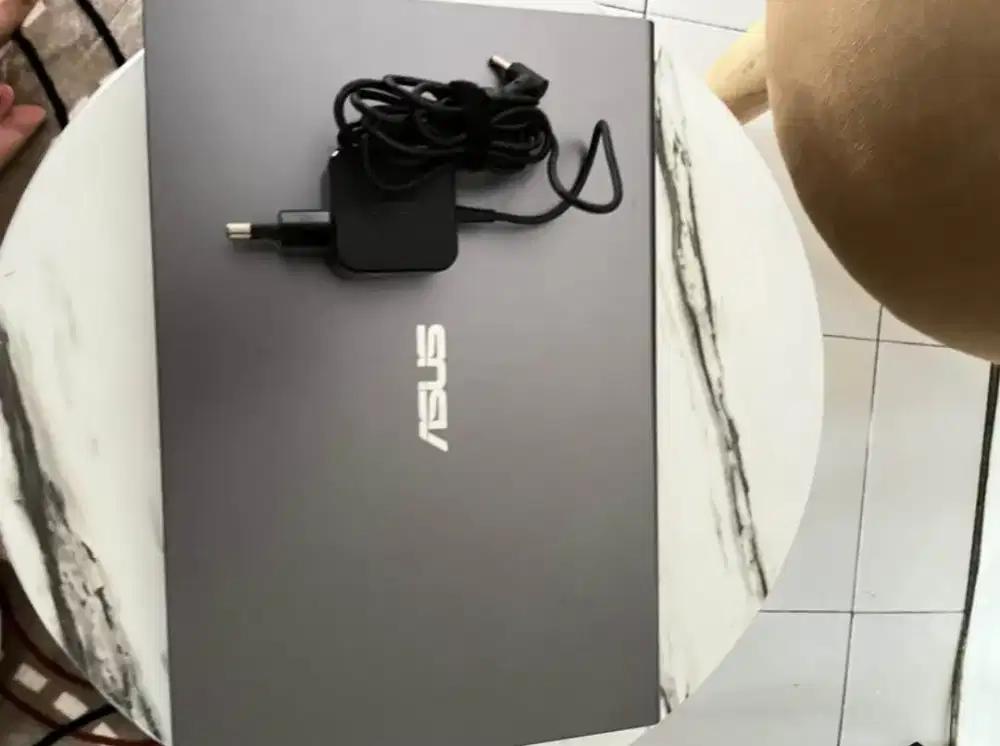 Laptop Asus Vivobook 14