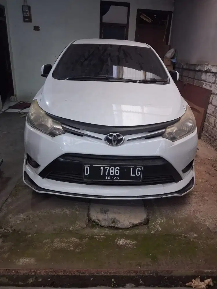 Toyota Limo 2014 Bensin