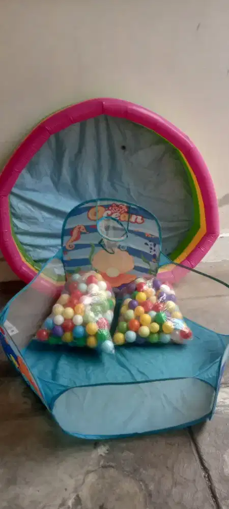 Kolam Renang, Tempat Mandi Bola dan Tenda Anak