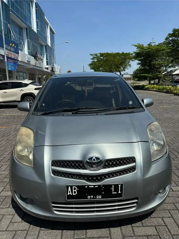 Yaris - 2008 - type J