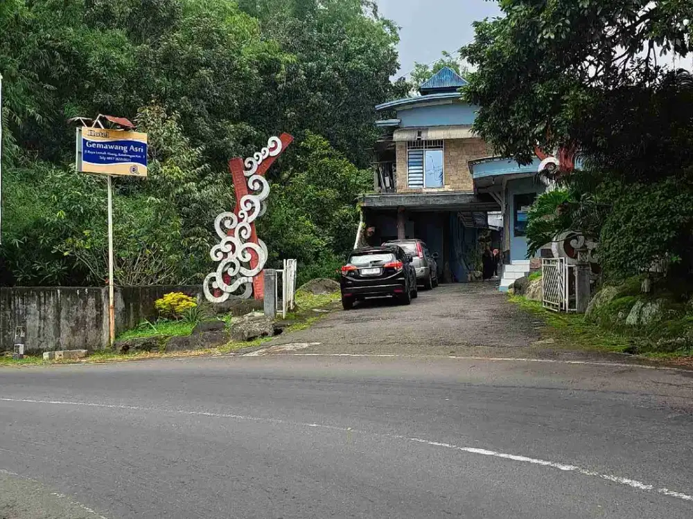 Hotel Second Murah 50 Kt & Km Dalam Di Bandungan Jalan Utama Strategis