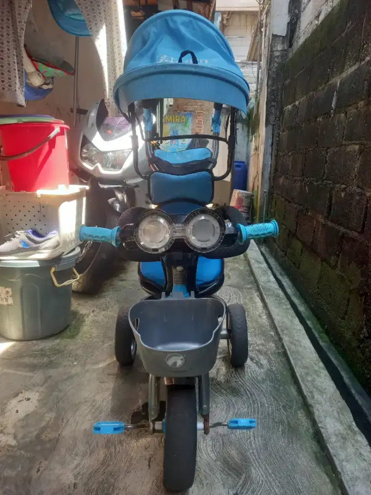 Sepeda roda 3 anak merek family, baby bather sugar baby