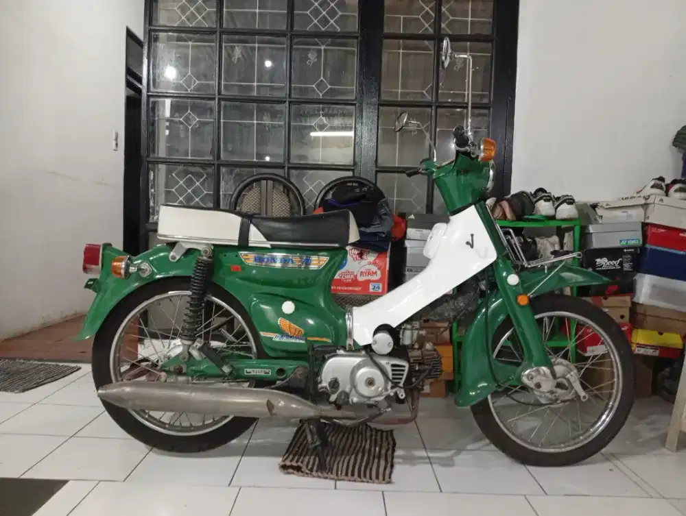 HONDA C70 TAHUN 1973